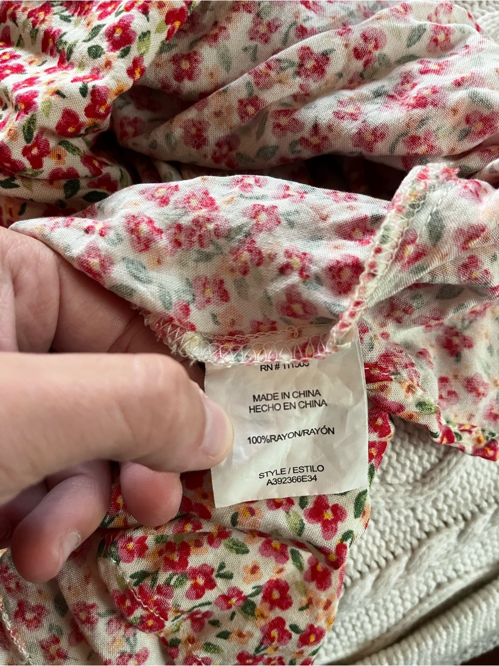 AUW Cream Sundress with Red and Pink Floral Print Juniors Size Small - Picture 4 of 10
